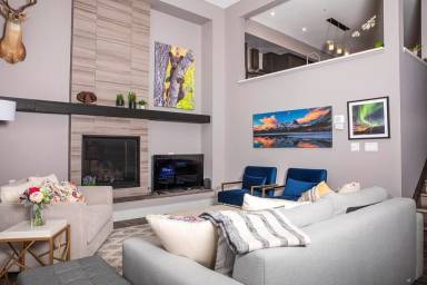 House  Canmore