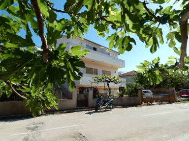 Studio flat Vinišće
