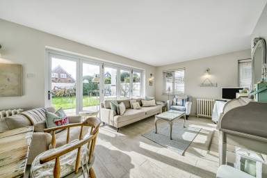 Holiday home with garden