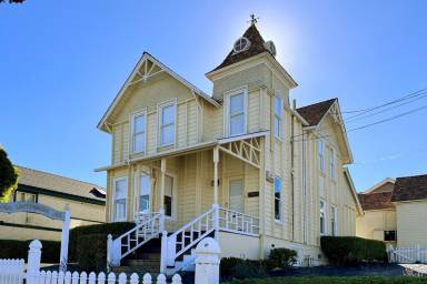 House Pacific Grove