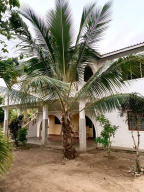 Dom  Watamu