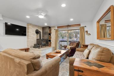 Enjoy a Tranquil Alpine Holiday at Vacation Rentals in Kirkwood - HomeToGo