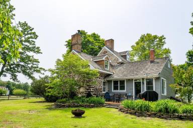 Farmhouse Parvin State Park