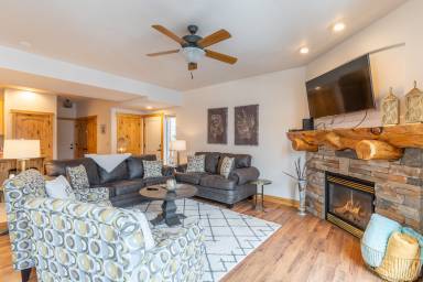 Condo Somers
