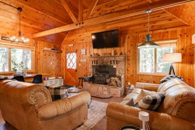 Cabin Calaveras Big Trees State Park