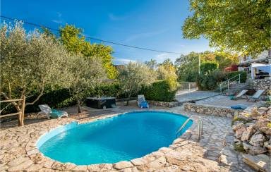 Ferienhaus mit schönem Pool für 7 Gäste mit Hund in Gostinjac auf Krk