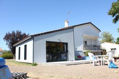 House La Jonchère