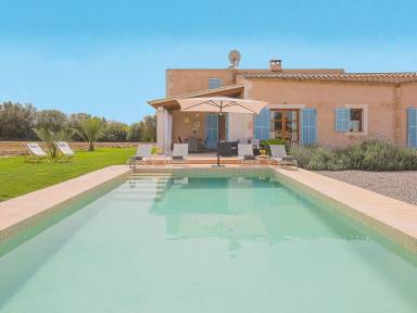 Casa totalmente attrezzata con griglia, giardino e terrazza