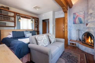 Bed and breakfast  Taos