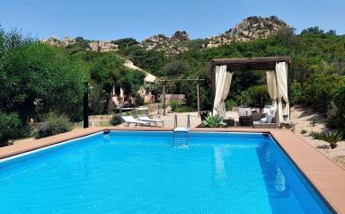 Ferienhaus mit Pool für 4 Gäste mit Hund in Costa Paradiso, Sardinien, Italien