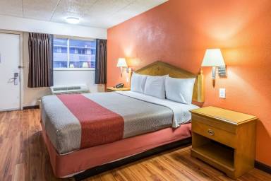 Motel Grove City