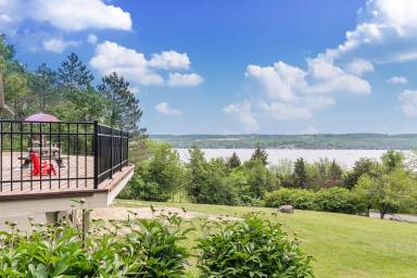 260 m² House