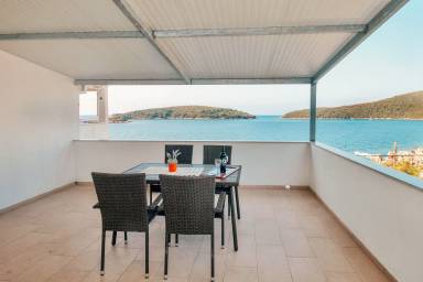 Apartment Molunat