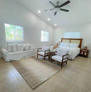 Condo Bailey Town