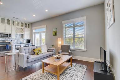 Apartment  Commonwealth