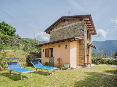 eingezäunter Garten, 2 Gäste mit Hund, San Vito-cerreto, Toskana