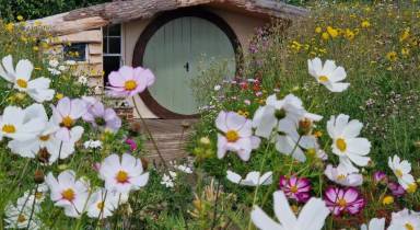 Cranfield Retreat & Glamping & Hobbit House