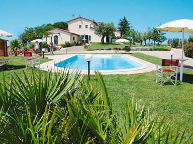 Apartament Massa Marittima