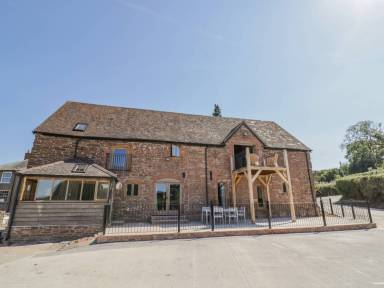 145 m² Cottage
