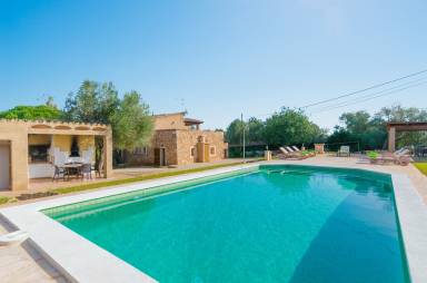 Villa 240 m²
