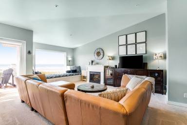 Condo  Cohassett Beach