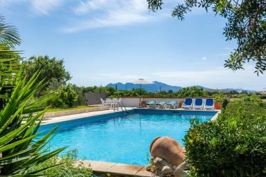 180 m² Villa
