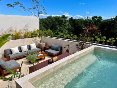 Apartamento vacacional con piscina, terraza y jardín | Vistas al jardín