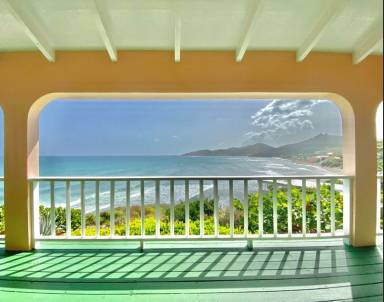 223 m² House