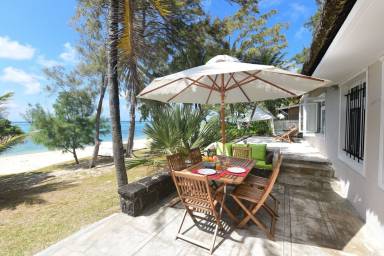 Fully equipped villa with garden & terrace | Beach nearby