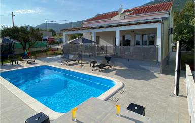 Ferienhaus Kaštel Stari