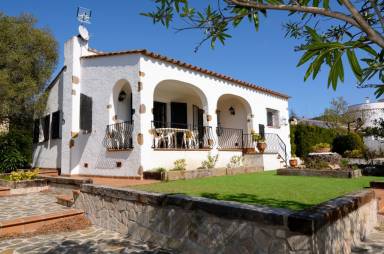 Villa Torroella de Montgrí