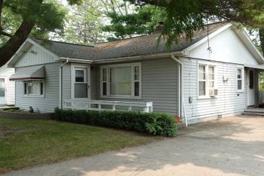 House Tawas City