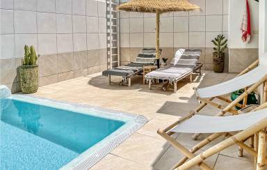 Casa con barbacoa, terraza y piscina privada | Vistas al mar