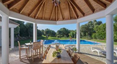 Villa de 330 m²