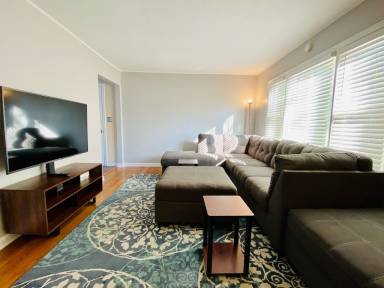 House Pet-friendly Olathe