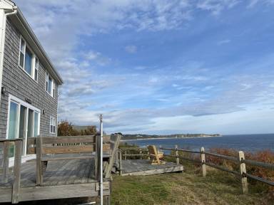 House  Manomet