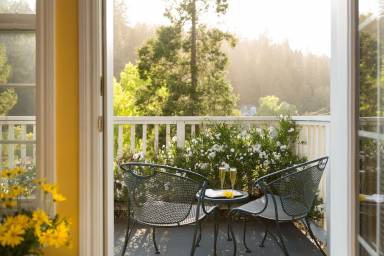Bed and breakfast  Camp Meeker