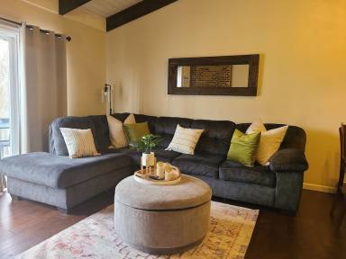 House Pet-friendly Blakeslee
