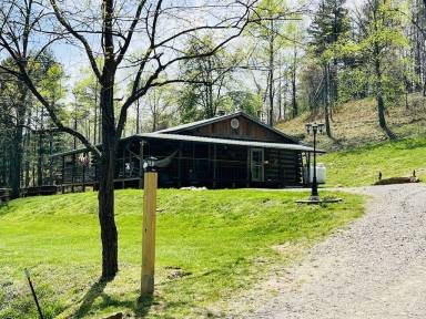 House  Weaverville
