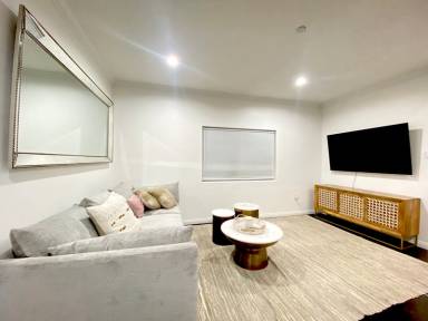 Condo  Hollywood