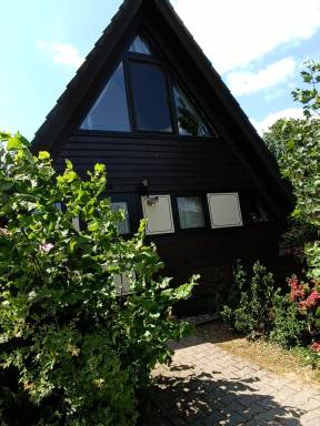 Ferienhaus in Waldkatzenbach mit Garten und Terrasse