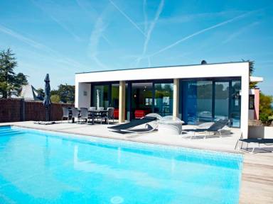 Ferienhaus mit Schwimmbad für 6 Gäste mit Hund in Locquirec, Bretagne