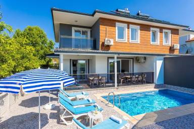 220 m² Villa