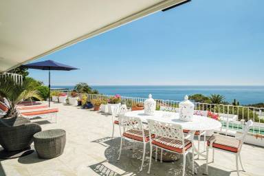 House with terrace, private pool & barbeque