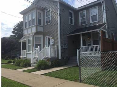 House Kingston Township