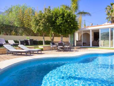 110 m² House