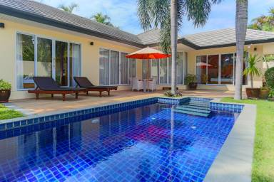 300 m² Villa