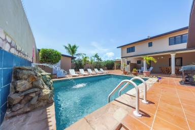 190 m² House