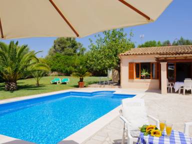 Casa con terraza, jardín y barbacoa | Vistas a la naturaleza