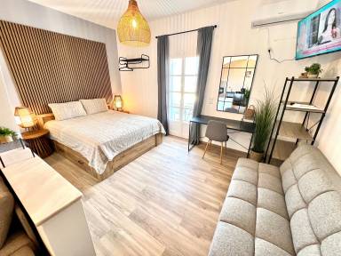 Holiday apartment with garden & terrace